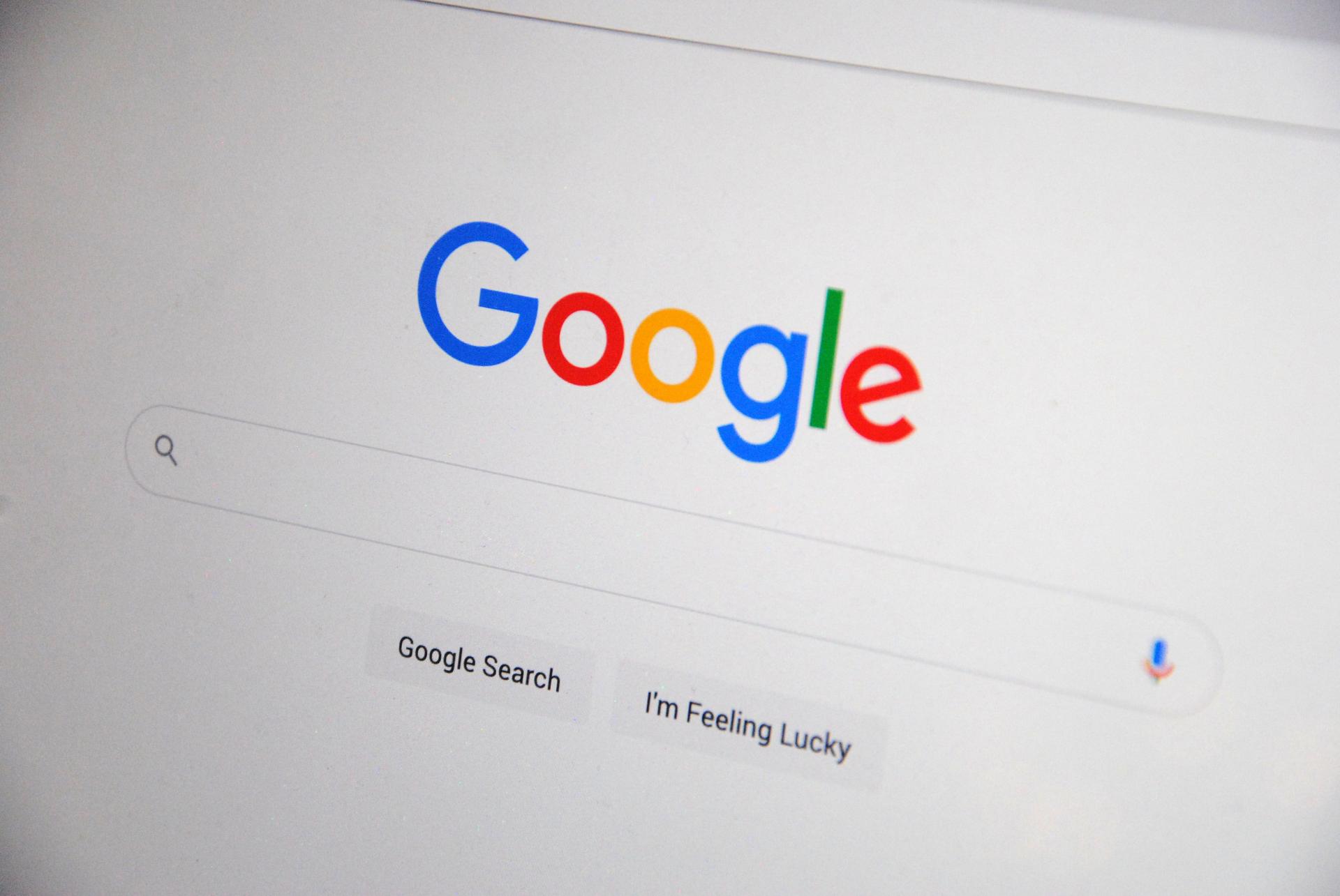 Google search homepage illustrating research into the reported Carbon Gemini 4 model testing